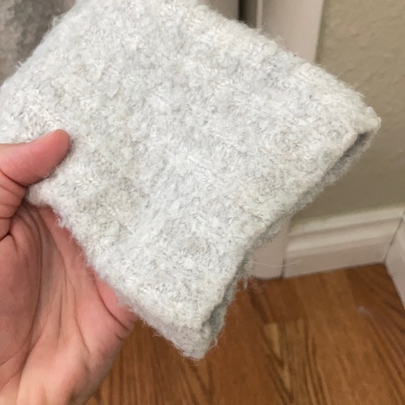 Sleeping on Snow pullover sweater from Anthro - Picture 6 of 9